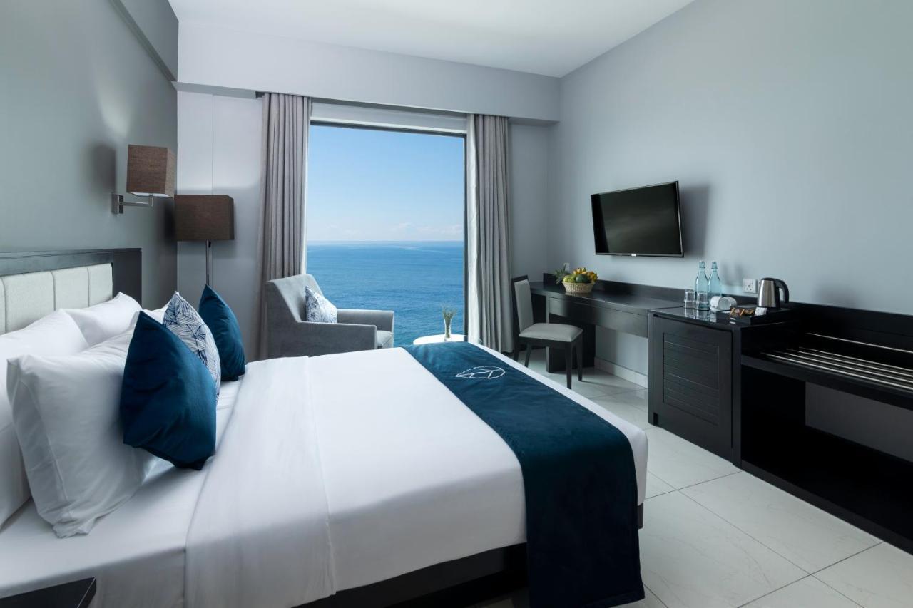 Hotel Maradha Colombo Esterno foto