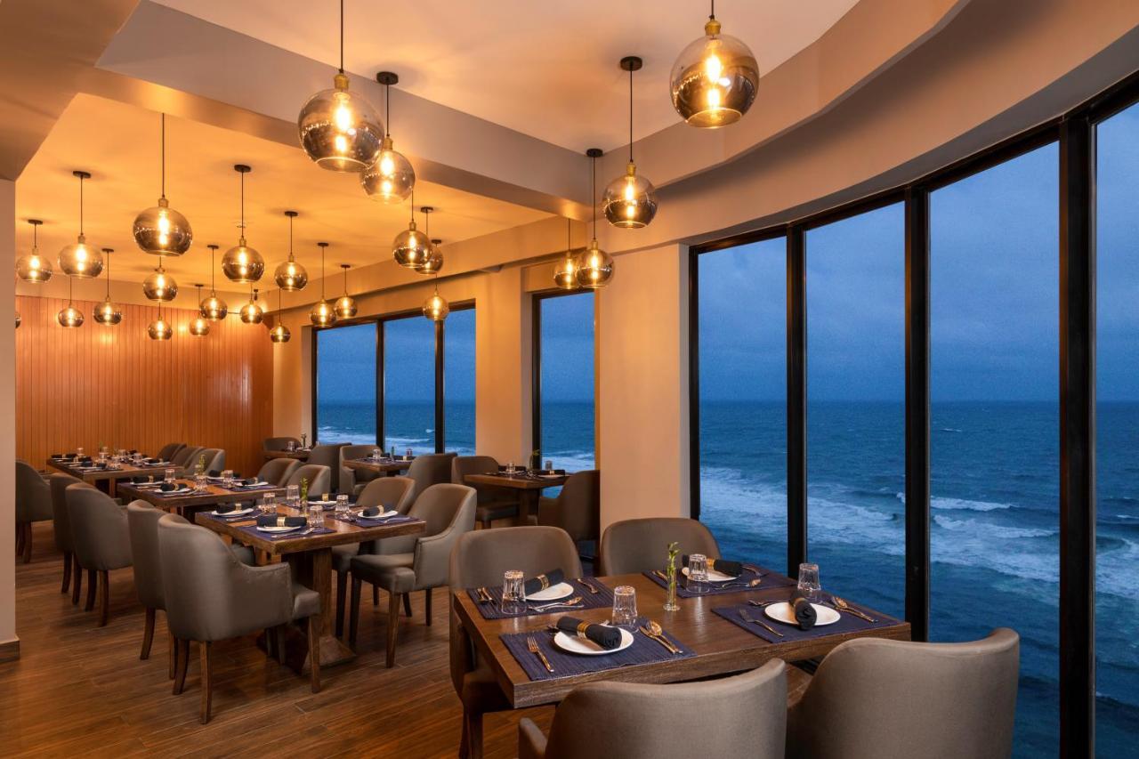 Hotel Maradha Colombo Esterno foto
