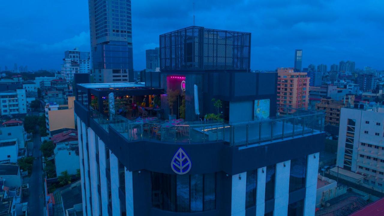 Hotel Maradha Colombo Esterno foto