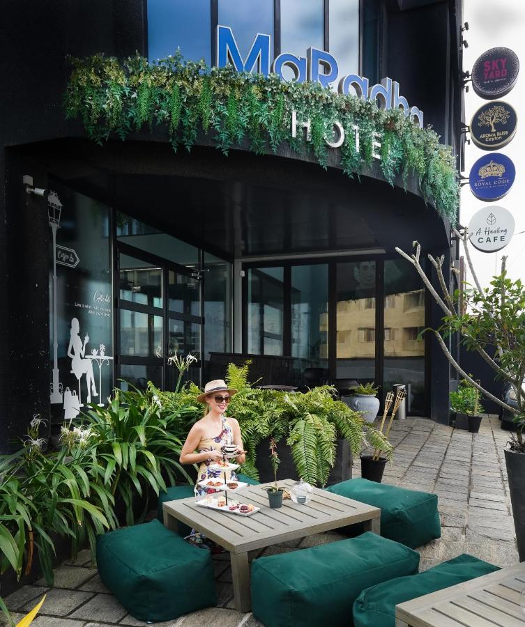 Hotel Maradha Colombo Esterno foto