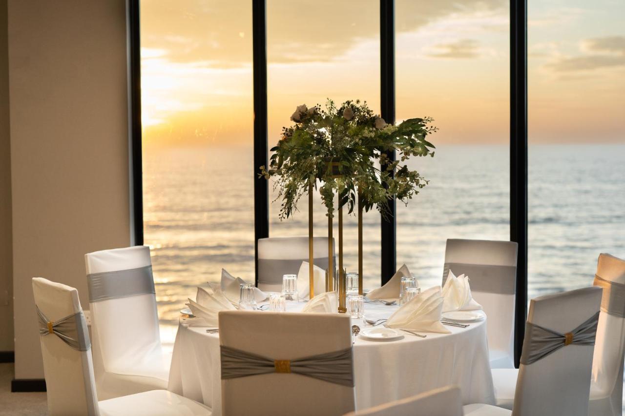 Hotel Maradha Colombo Esterno foto
