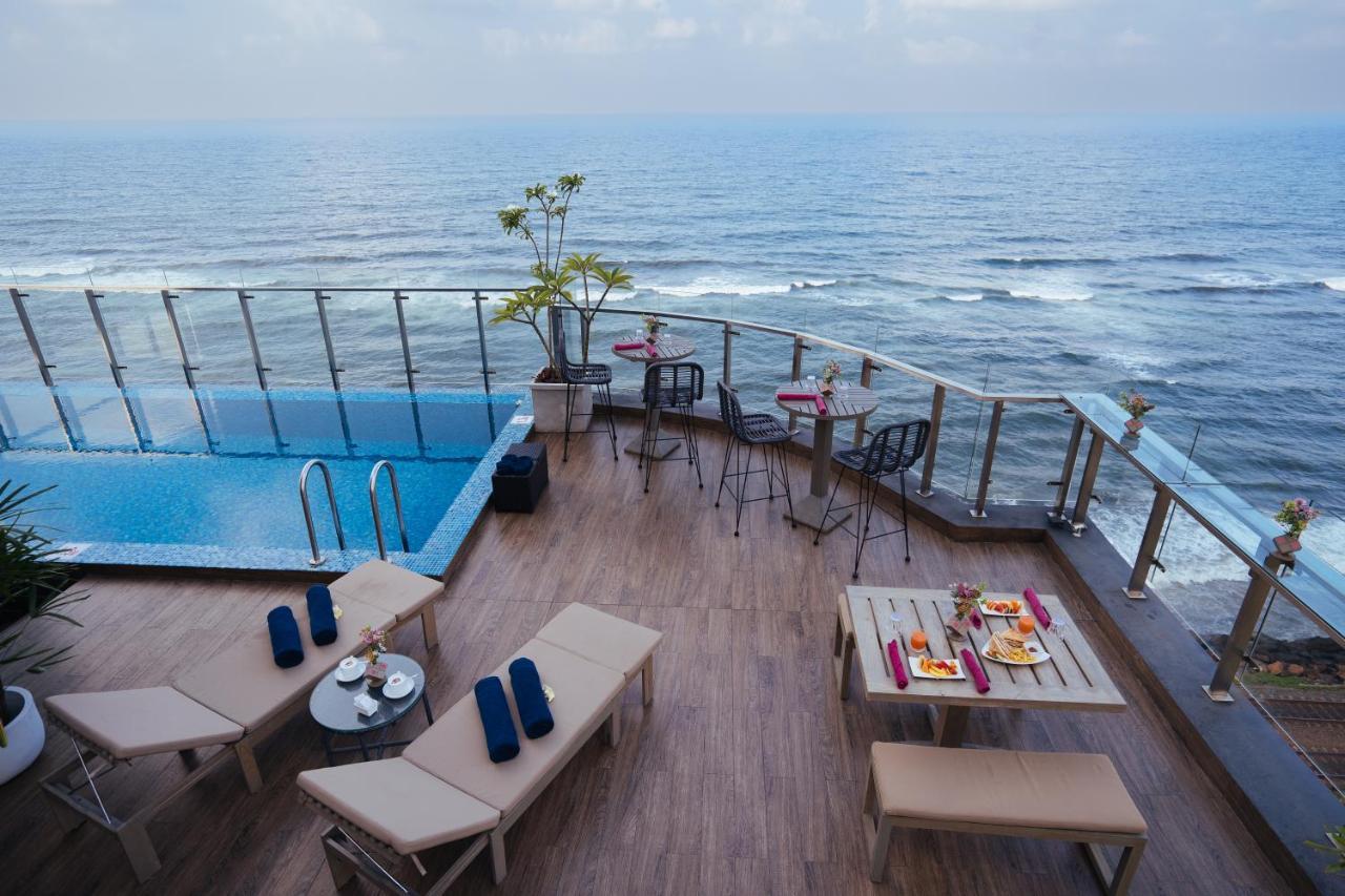 Hotel Maradha Colombo Esterno foto