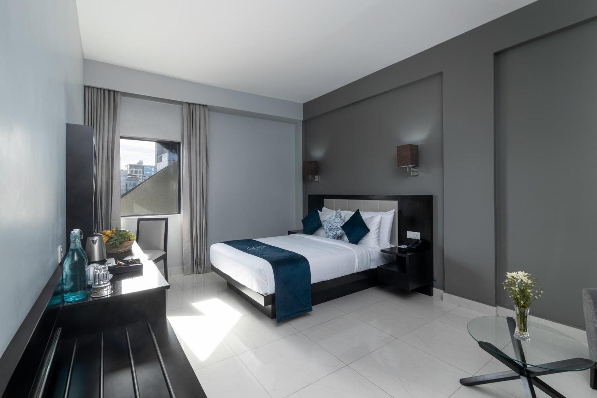 Hotel Maradha Colombo Esterno foto